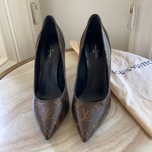 Louis Vuitton Pumps (Cherie Pump)